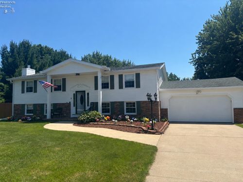 12918 Mason Rd, Vermilion, OH, 44089-9214 | Card Image