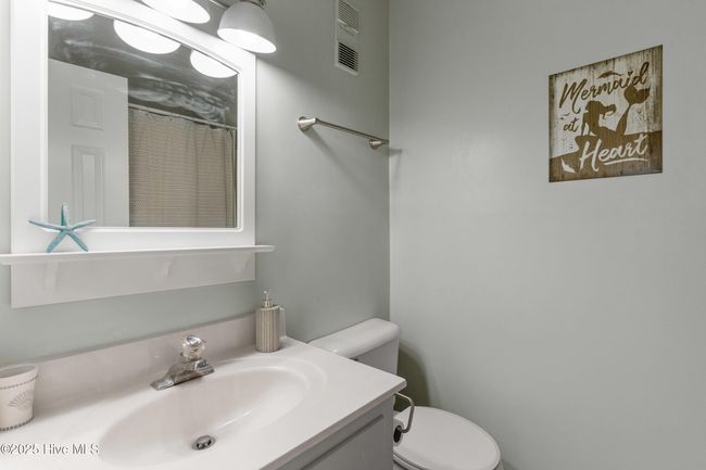 APT-1D - 1503 Carolina Beach Ave N, Condo with 2 bedrooms, 2 bathrooms and null parking in Carolina Beach NC | Image 17
