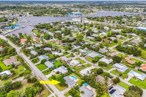 4879 Se Horseshoe Point Rd, Stuart, FL, 34997-2315 | Card Image