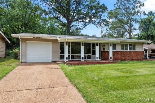 355 Waterford Dr, Florissant, MO, 63033-5639 | Card Image