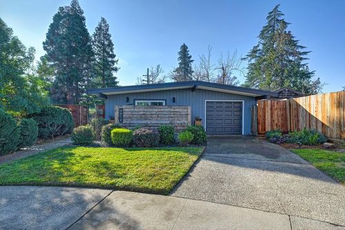 4812 Packard Court, Carmichael, CA, 95608 | Card Image