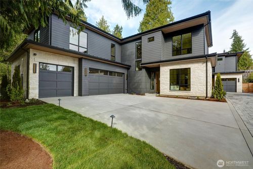 11428 108th Avenue Ne, Kirkland, WA, 98033 | Card Image