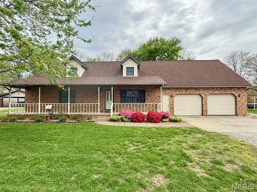 654 S 7th St, Breese, IL, 62230-2047 | Card Image