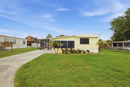 1056 Blue Heron Ln, Moore Haven, FL, 33471-5011 | Card Image