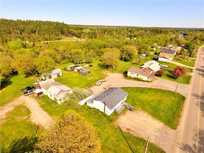 2794 4 Th Chute Rd, House other with 3 bedrooms, 2 bathrooms and 6 parking in Eganville ON | Image 2