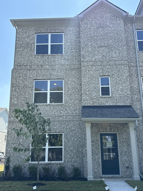 140 Rosebush Ln, Lebanon, TN, 37087-6077 | Card Image