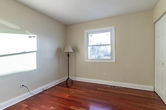 427 Brittany Ln, House other with 3 bedrooms, 2 bathrooms and 2 parking in Lindenhurst IL | Image 12