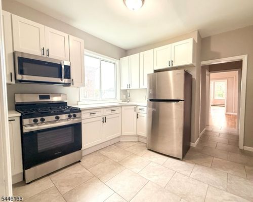3-140 S 13th St, Newark, NJ, 07107-1012 | Card Image