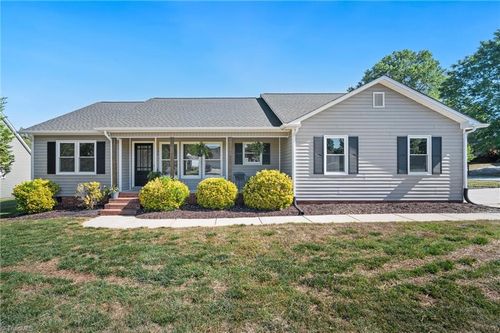 102 Birchwood Ct, Trinity, NC, 27370-9373 | Card Image