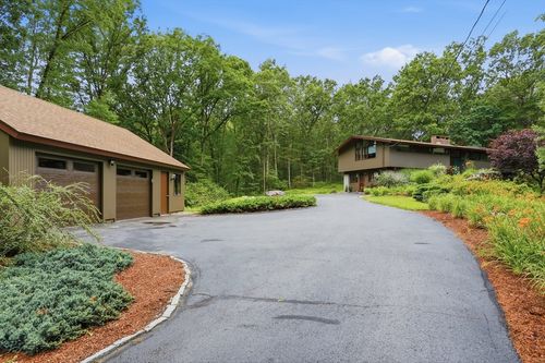 80 Evergreen Ln, Carlisle, MA, 01741-1013 | Card Image