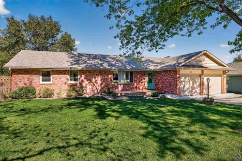 3808 Se Fair Meadows Pl, Topeka, KS, 66605-2147 | Card Image