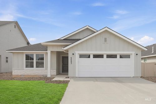 6693 W Plateau Creek Dr, Meridian, ID, 83646-2079 | Card Image