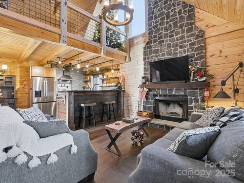 132 Grandview Dr, Rutherfordton, NC, 28139-8492 | Card Image