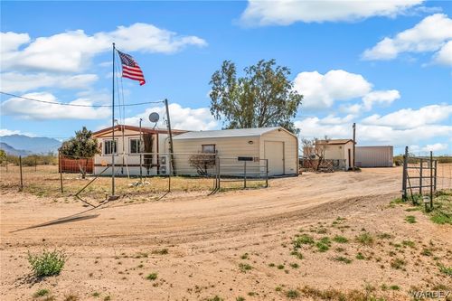 5020 W Mary Way Way, Golden Valley, AZ, 86413 | Card Image