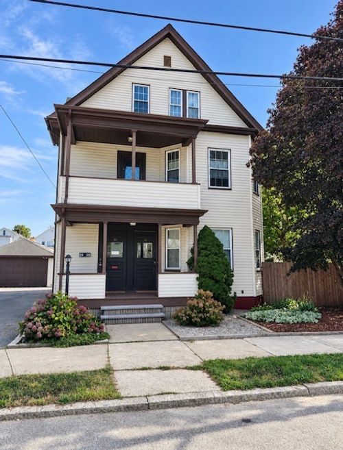 29 Radcliffe Ave, Providence, RI, 02908-2942 | Card Image