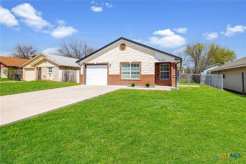 2113 Coach Dr, Killeen, TX, 76543-2512 | Card Image