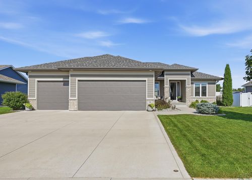506 Jace Rd, Sergeant Bluff, IA, 51054-8803 | Card Image