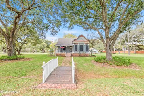 8916 Eastwood Dr, Abbeville, LA, 70510-4342 | Card Image