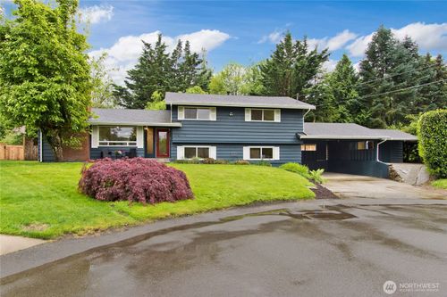 8476 Reinig Pl Se, Snoqualmie, WA, 98065-5184 | Card Image