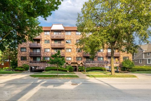 apt-504-121 S Vail Ave, Arlington Heights, IL, 60005-1857 | Card Image
