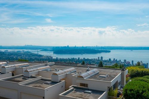 210-2274 Folkestone Way, West Vancouver, BC, V7S2X7 | Card Image