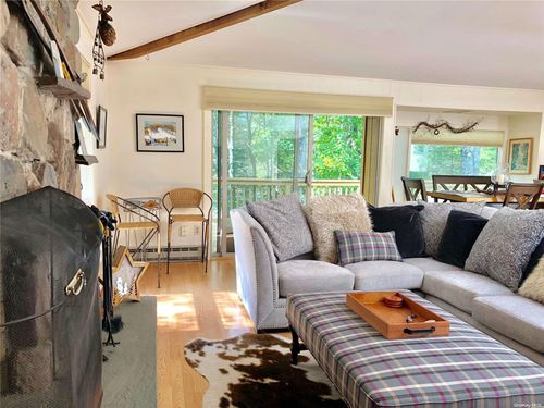 27 Algonquin Ln, Highmount, NY, 12441 | Card Image