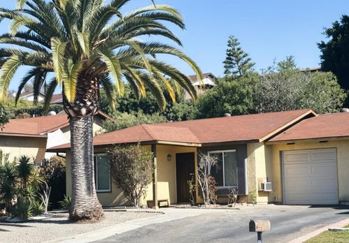 4552 Beverly Glen Dr, Oceanside, CA, 92056-2932 | Card Image