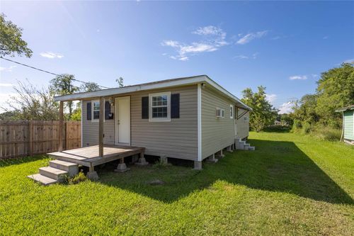 1840 Ollie St, Beaumont, TX, 77705-1832 | Card Image