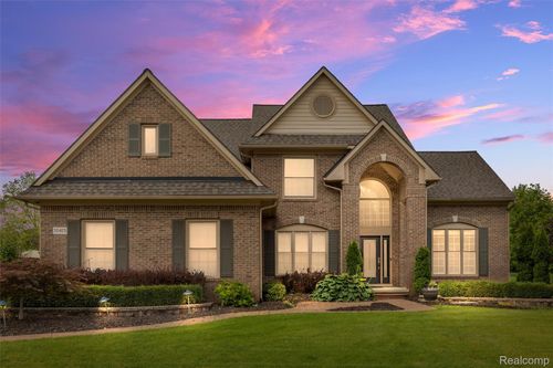 30425 Norwich Dr, Novi, MI, 48377-3899 | Card Image