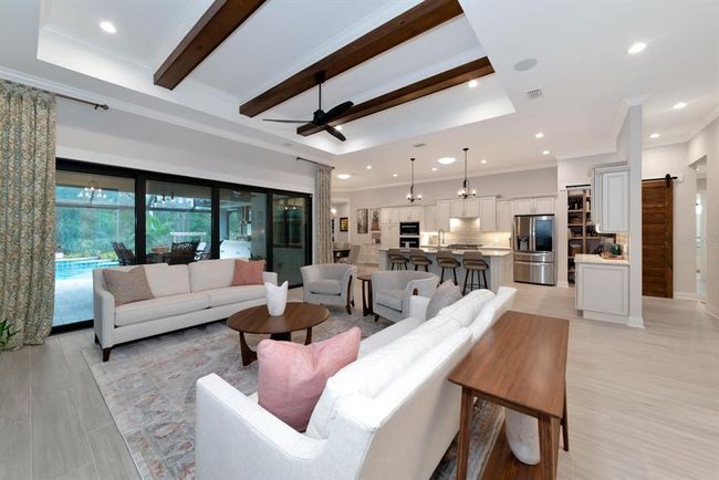 12 ft ceilings with Cypress Beams | Image 6