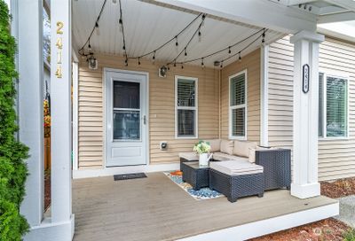 Front covered porch | Image 2