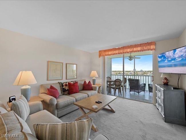 4-705 - 897 Collier Ct, Condo with 2 bedrooms, 2 bathrooms and null parking in Marco Island FL | Image 4