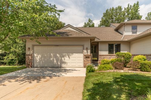 535 Sycamore Cir, Saline, MI, 48176-1756 | Card Image