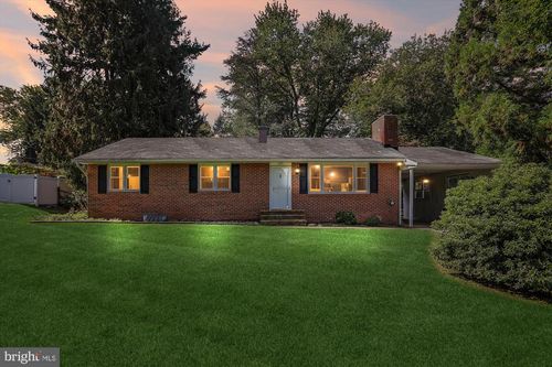 2105 Country Fair Ln, Eldersburg, MD, 21784-6317 | Card Image