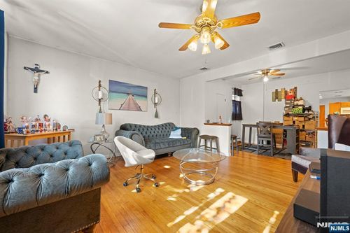 214 Palisade Ave, Garfield, NJ, 07026-2910 | Card Image