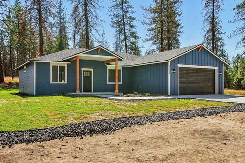 13394 E Bridges Rd, Elk, WA, 99009-9643 | Card Image