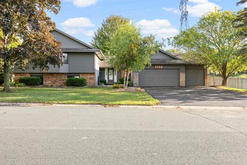 1762 Drake Dr, Eagan, MN, 55122-2240 | Card Image