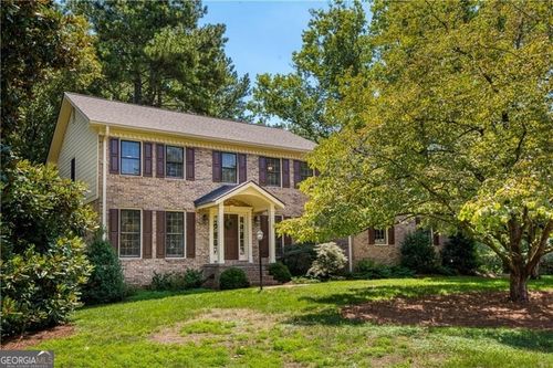 293 Walnutwood Trl, Roswell, GA, 30075-2303 | Card Image