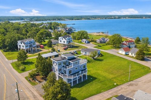 1 Starboard Way, Mattapoisett, MA, 02739-2345 | Card Image