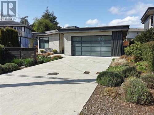 10382 Allbay Rd, Sidney, BC, V8L2N9 | Card Image