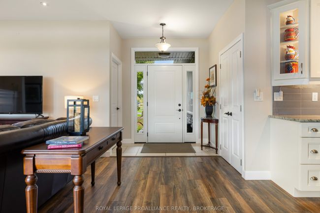 51 Applewood Cove, House other with 3 bedrooms, 2 bathrooms and 8 parking in Bath ON | Image 4
