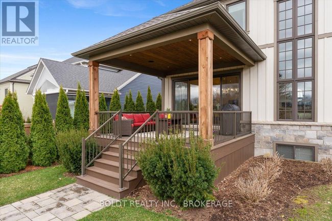 1107 Balfour St, House other with 6 bedrooms, 4 bathrooms and 6 parking in Fenwick ON | Image 40