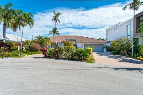 2810 Ne 29th St, Lighthouse Point, FL, 33064-8516 | Card Image