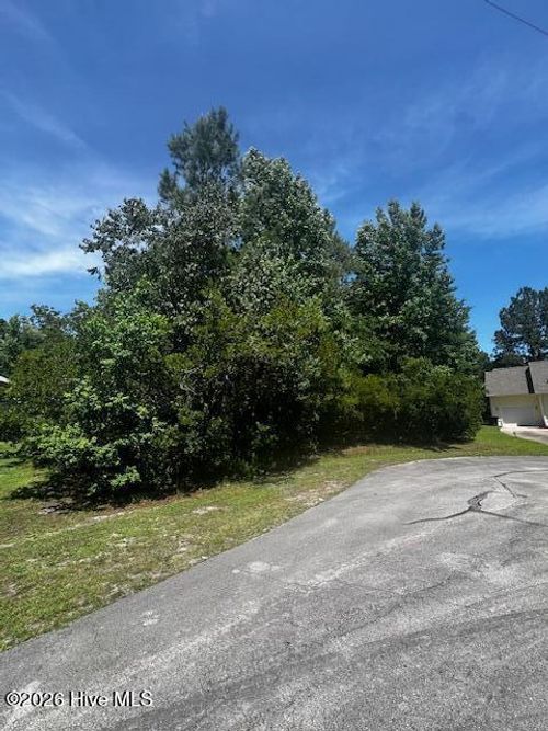 919 Hurricane Ct, New Bern, NC, 28560-9726 | Card Image