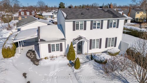 1339 Holmes Cres, Ottawa, ON, K1V7L2 | Card Image