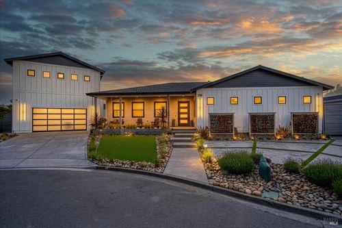 256 N Dover Ct, Santa Rosa, CA, 95403-1726 | Card Image