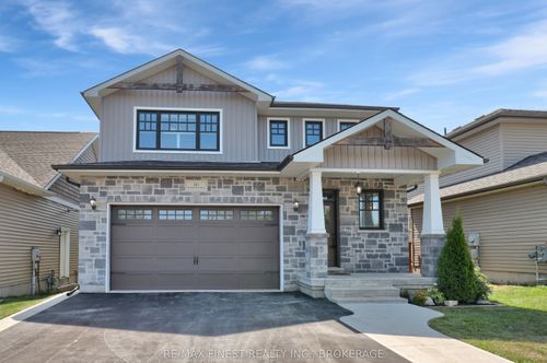 161 Mcdonough Cres, Amherstview, ON, K7N0B3 | Card Image