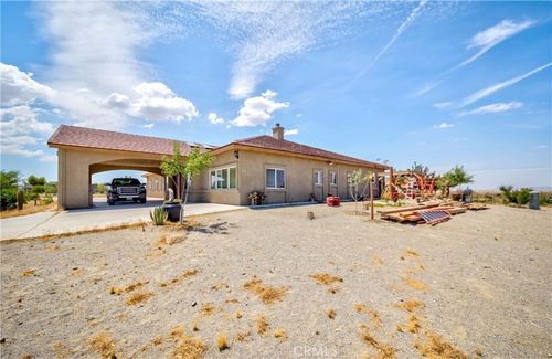 3789 Luna Rd, Phelan, CA, 92371 | Card Image