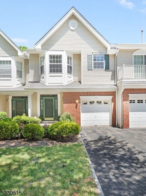 28 Kensington Dr, Randolph, NJ, 07869-3759 | Card Image