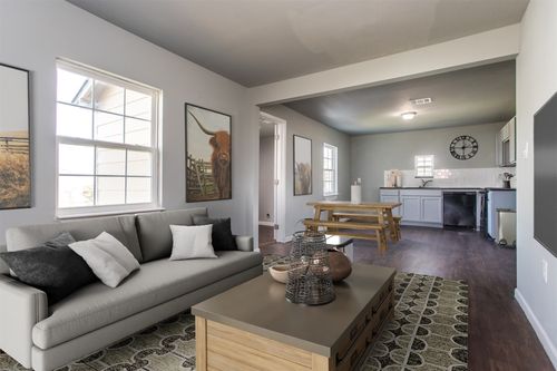 300 S 3rd St, Bonham, TX, 75418-4704 | Card Image